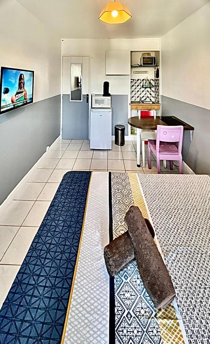 Appartement Proche Gare Et Centre Ville Мелён Экстерьер фото
